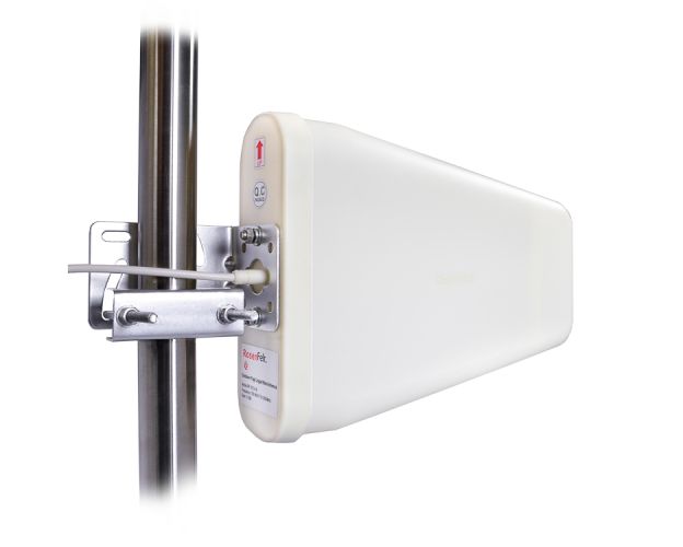 Yagi Logarithm directionnelle pour routeur 4G, amplificateur 4G, booster 3G répéteur GSM. Yagi Logarithm directionnelle pour routeur 4G, amplificateur 4G, booster 3G répéteur GSM.